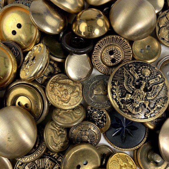 Vintage Metal Buttons Eagles Flowers Random God Tone Lot 60 Plus u - Picture 1 of 7
